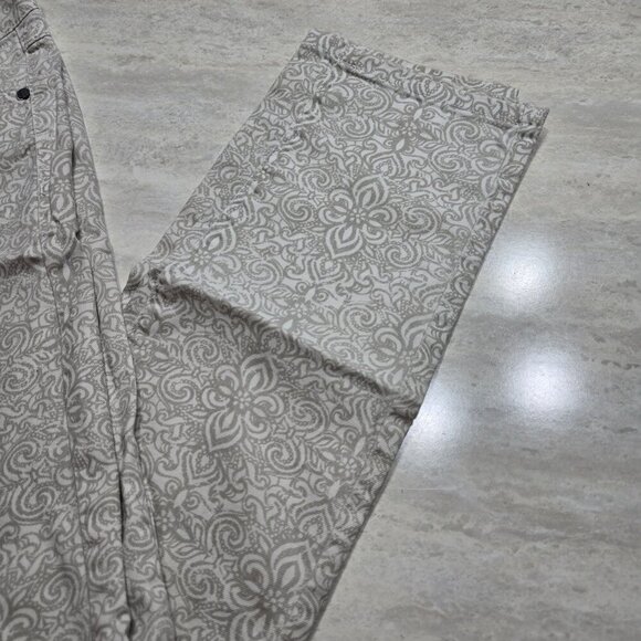 Prana Kara Jeans Womens Size 6 Patterned Beige Gray Lowrise Slim Leg Outdoor - Picture 12 of 12